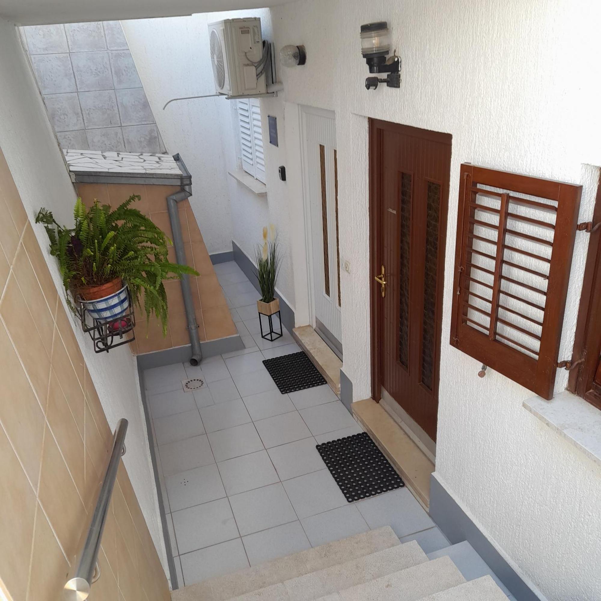Family Apartment Romina Orsera Esterno foto